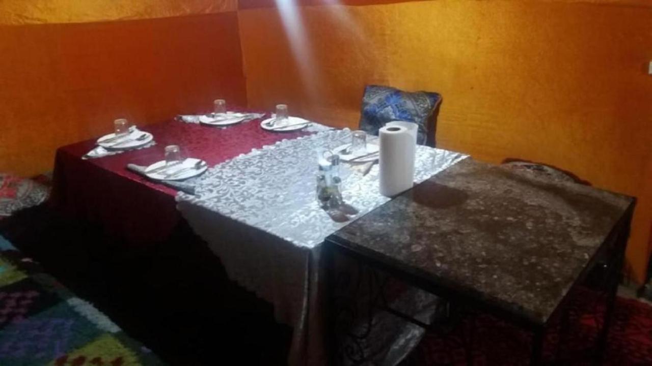 Nomad Bivouac Hotel Merzouga Buitenkant foto