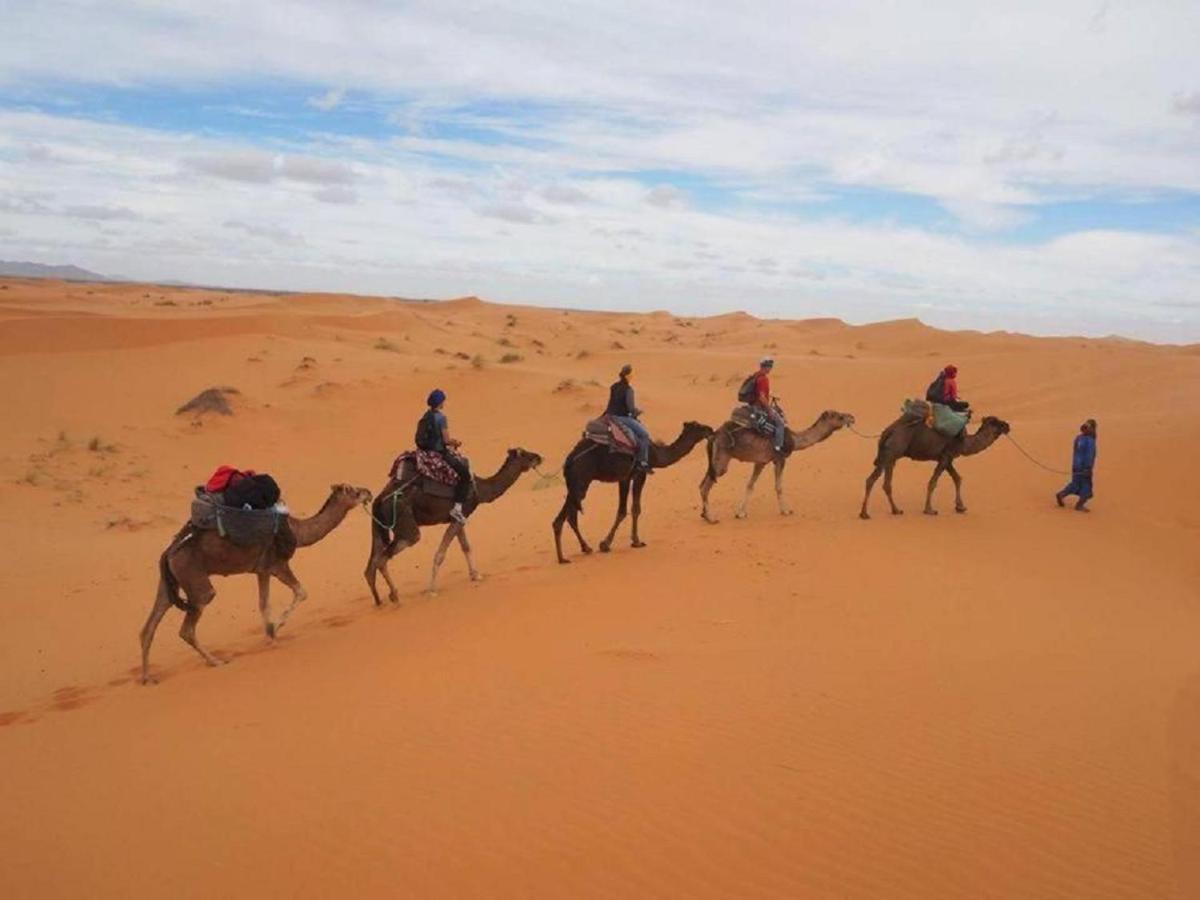 Nomad Bivouac Hotel Merzouga Buitenkant foto