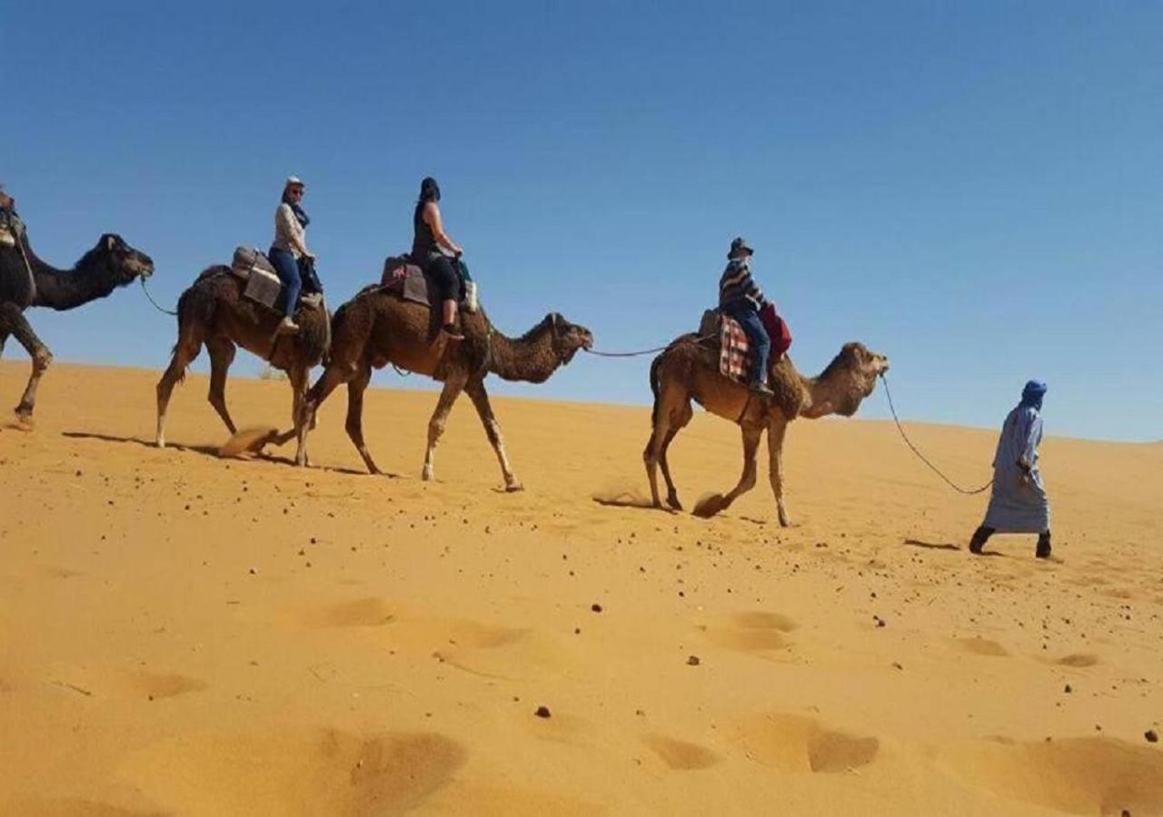 Nomad Bivouac Hotel Merzouga Buitenkant foto